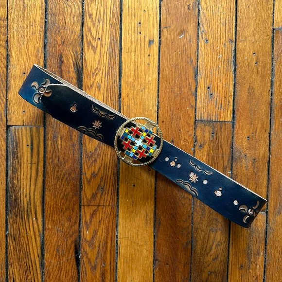 Vintage Unknown‎ Brand Leather Women Navy Blue Etched Engraved Multi Design Belt - Picture 7 of 7